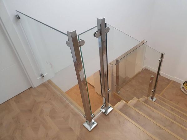 Pasillo / escalera – trabajo de Leodaniart